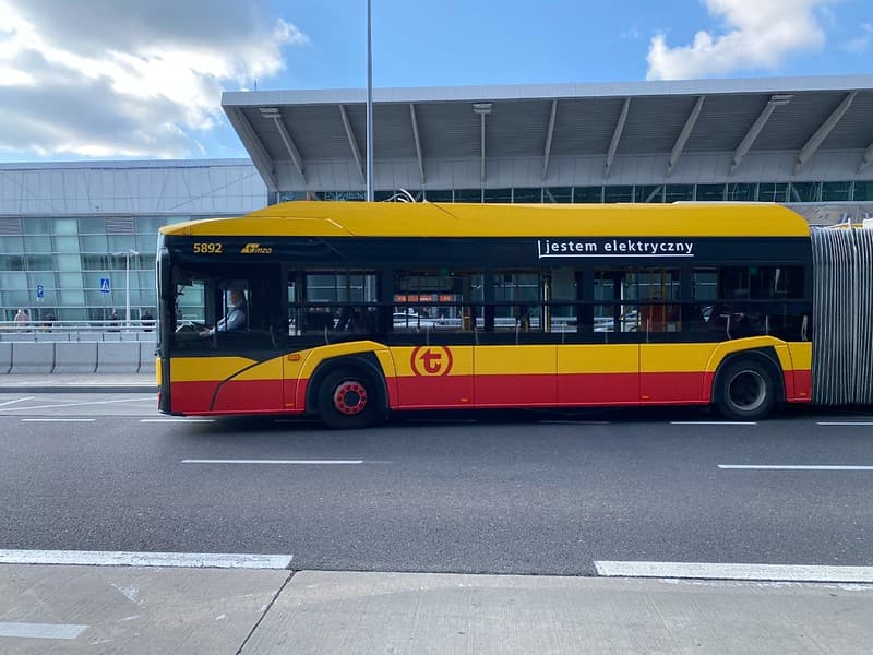 warsaw-transport-airport-drop-off-L